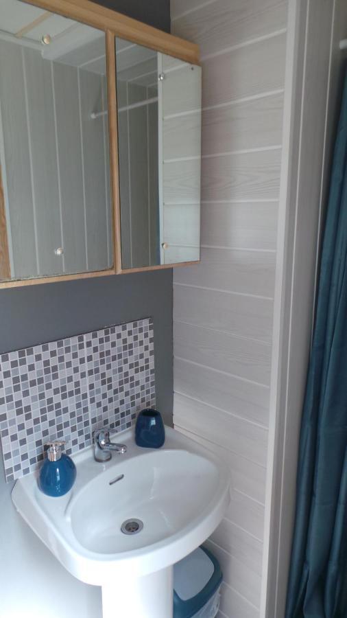 Mobil Home Chez Julie Verchaix ภายนอก รูปภาพ